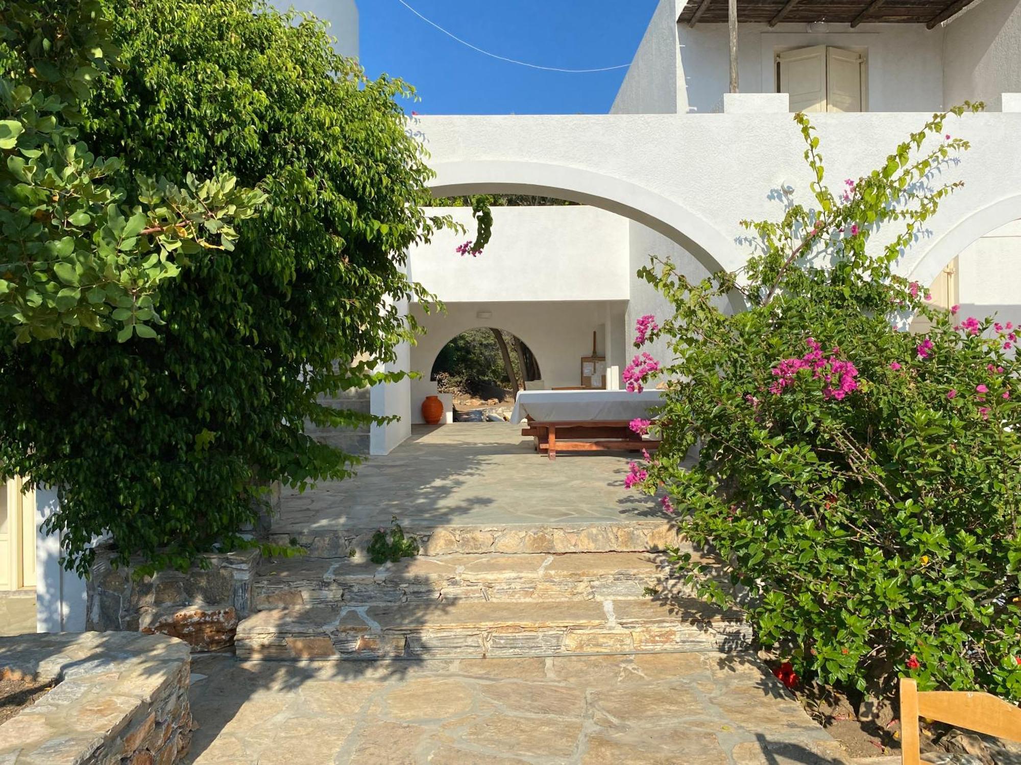 Apaggio Apartments Katapola Luaran gambar